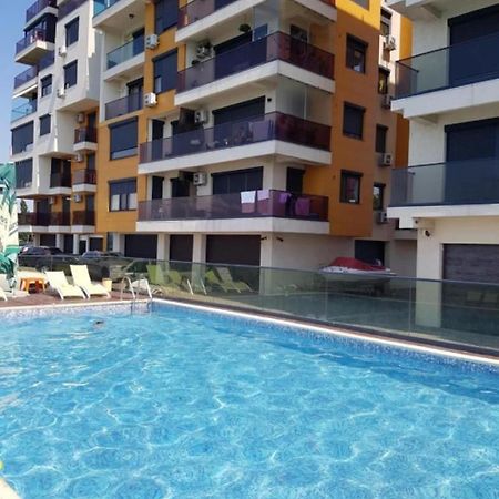 Sophia Lake View Suite Mamaia Bagian luar foto