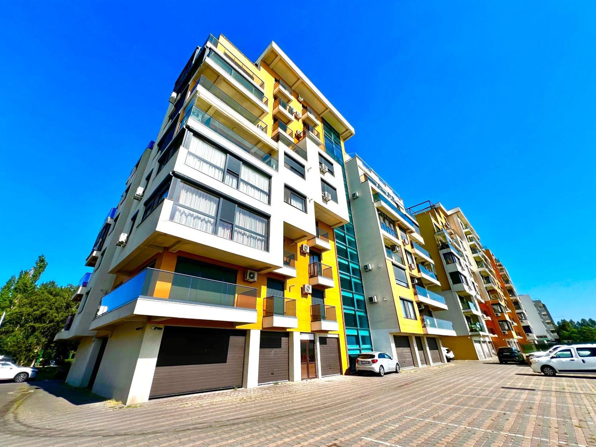 Sophia Lake View Suite Mamaia Bagian luar foto
